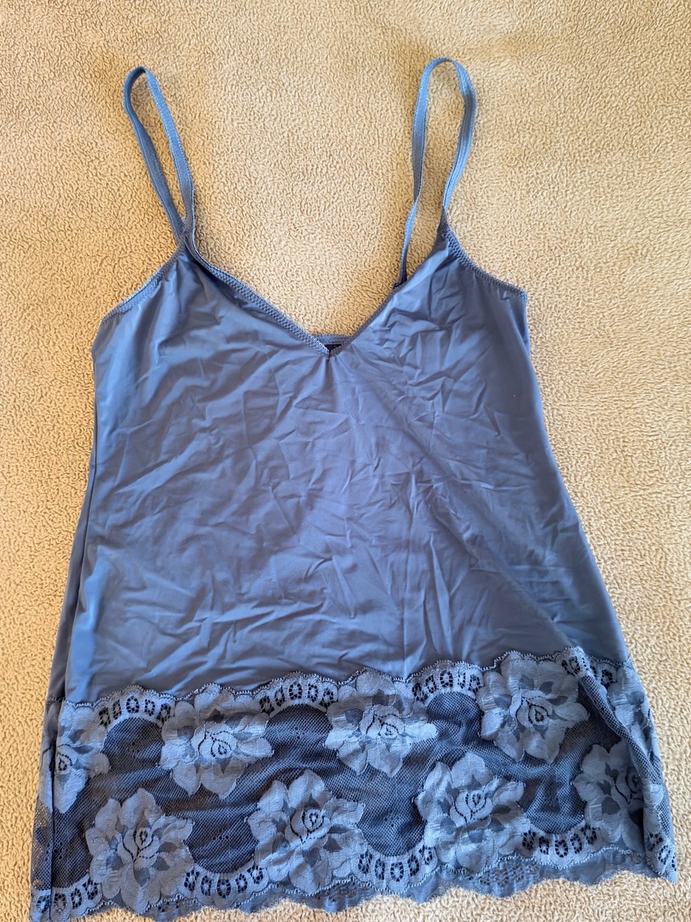 Wacoal Light and Lacy Camisole Top Slate Blue Wide Floral Lace Hem - Size Medium